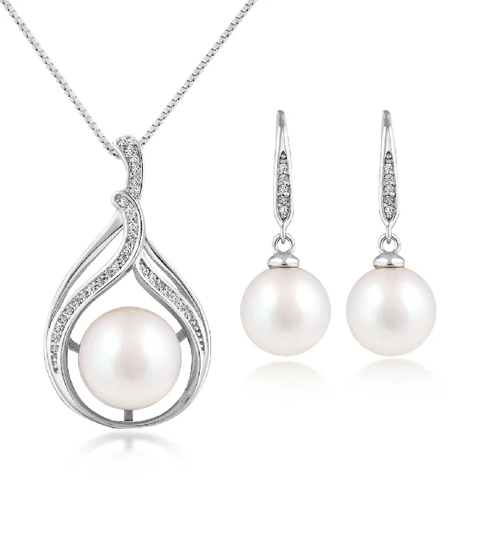 Women’s sapphire drop earrings-Bella Pearl Pendant Necklace and Earrings Set