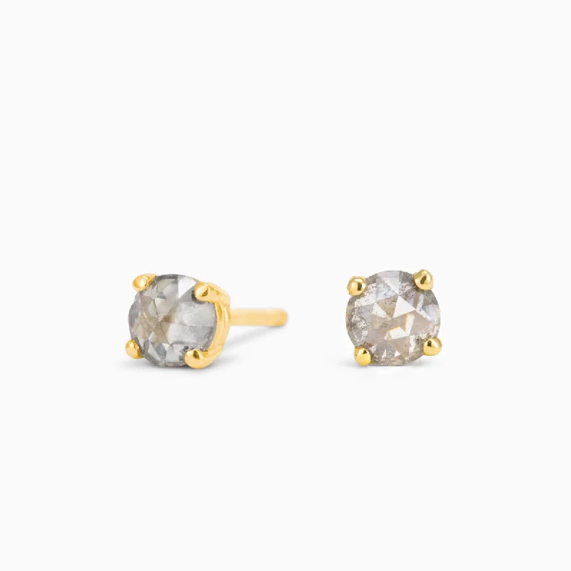 Women’s fine earrings-4mm Salt & Pepper Studs