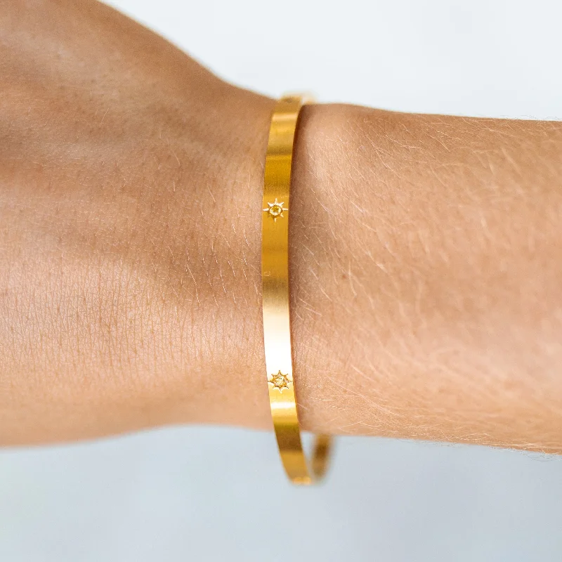 Women’s bangle bracelets-Lucent Bangle Gold