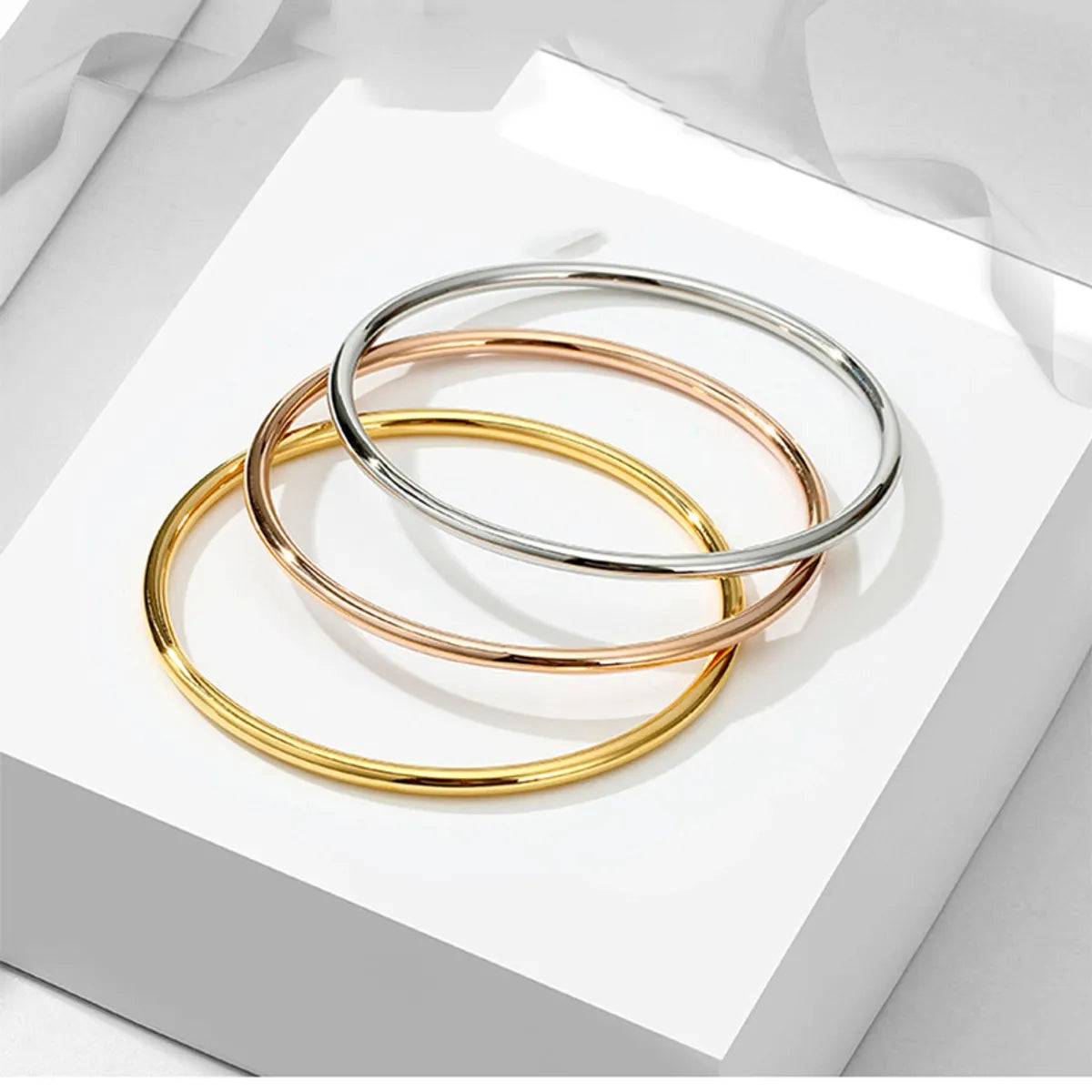 Women’s fashionable bracelets-Simple Style Solid Color Titanium Steel Bangle In Bulk