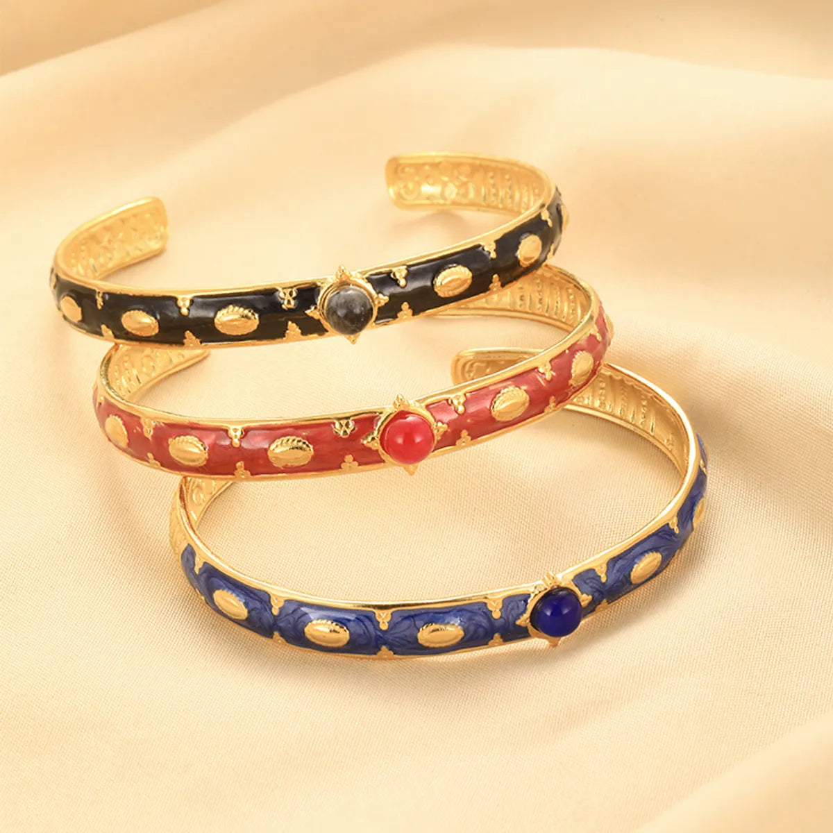 Women’s premium bangles-Retro Roman Style Geometric Stainless Steel Plating Gold Plated Bangle