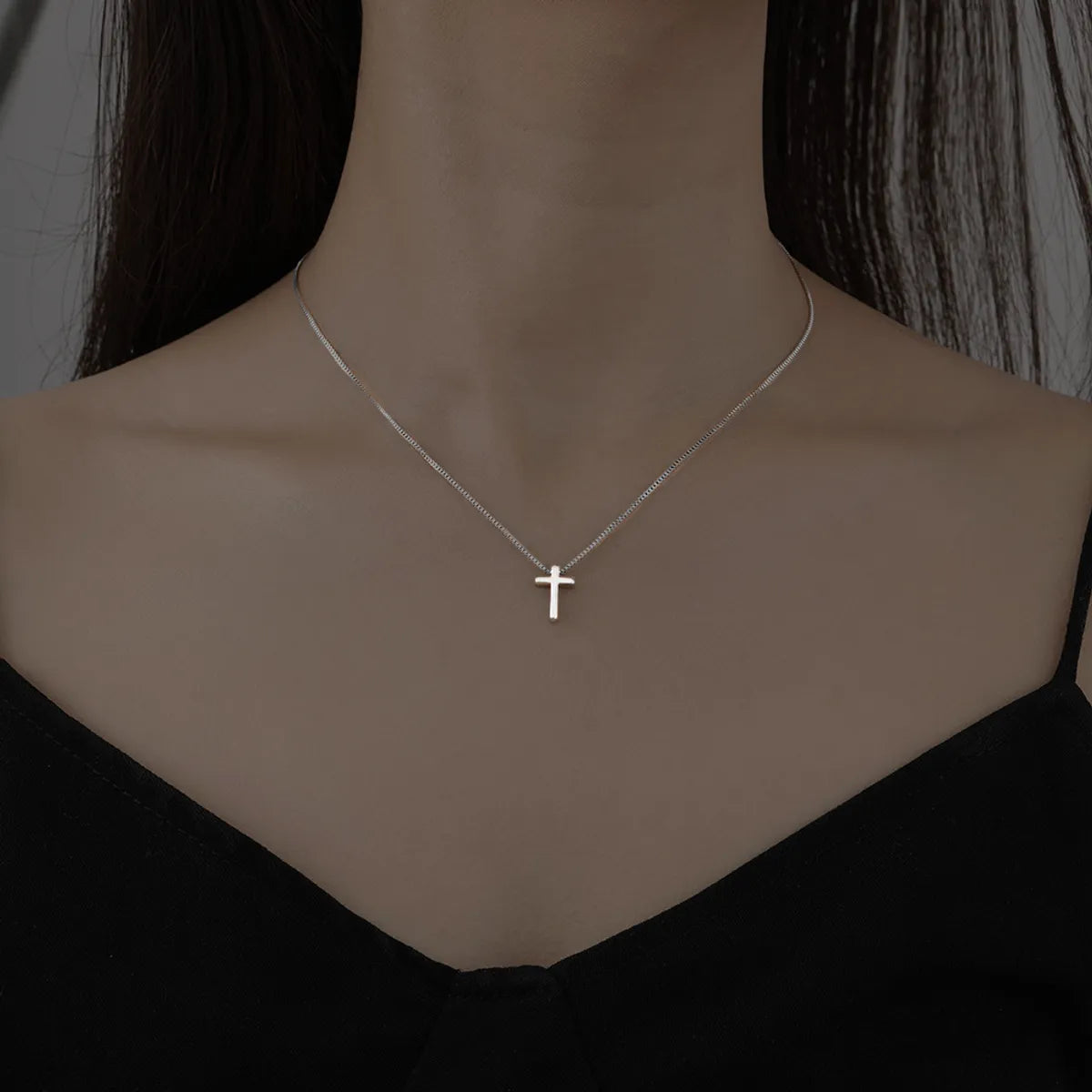 Women’s monogrammed necklaces-Simple Style Cross Alloy Plating Gold Plated Women's Pendant Necklace