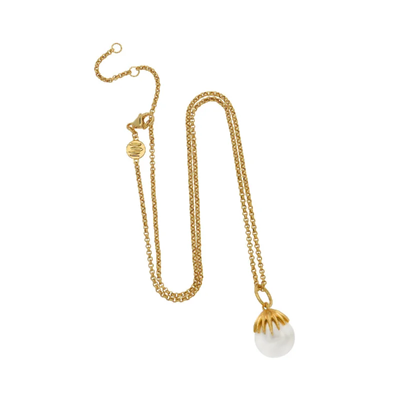 Women’s choker chain necklaces-Goldbug Single Palm Pearl Charm Necklace