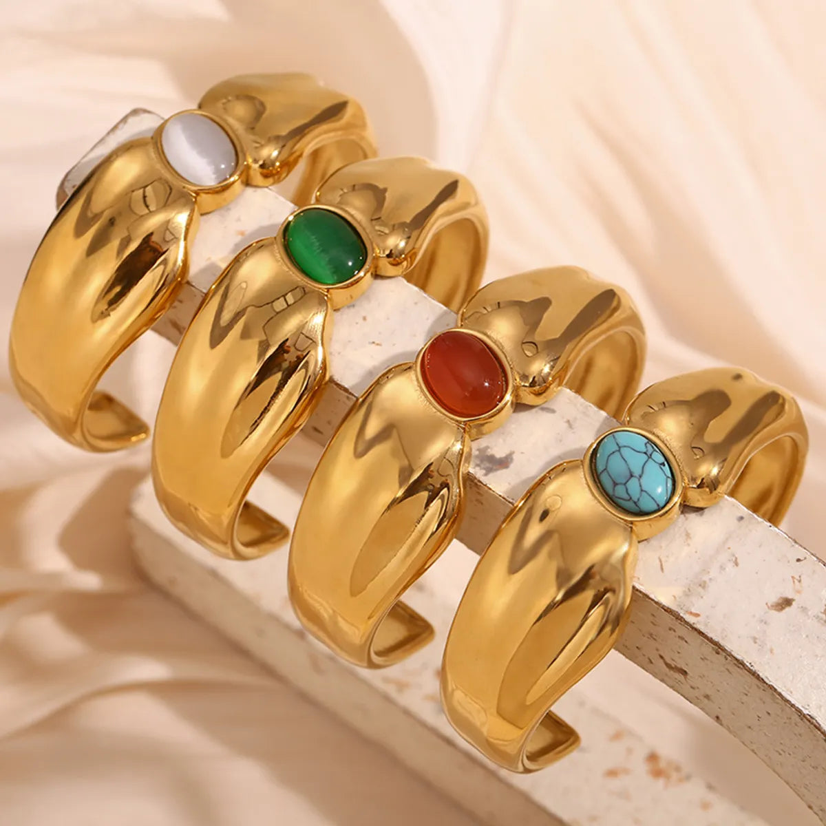 Women’s multi-layered bracelets-Casual Simple Style Oval 304 Stainless Steel 18K Gold Plated Turquoise Agate Bangle In Bulk