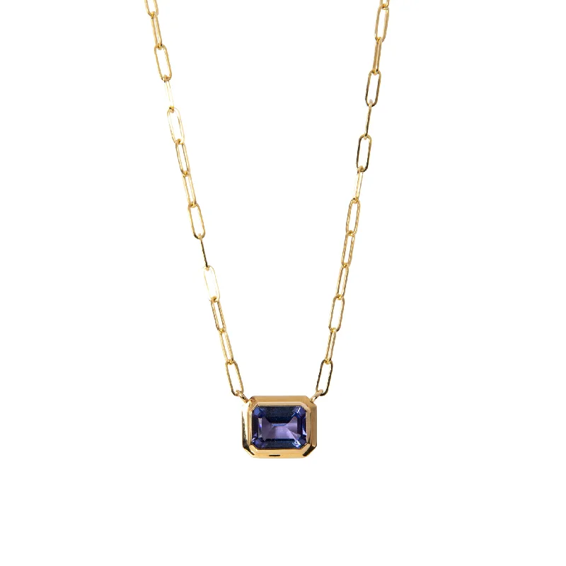 Women’s rose gold necklaces-Goshwara Emerald-Cut Tanzanite 18K Gold Pendant Necklace