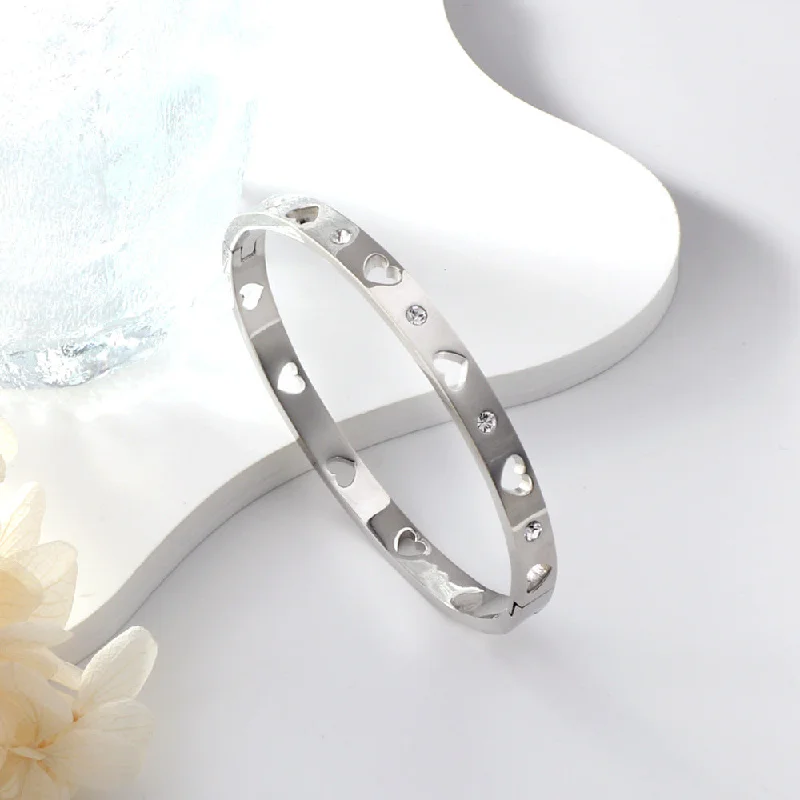 Women’s personalized bracelets-1 Piece Fashion Heart Shape Stainless Steel Plating Hollow Out Inlay Zircon Bangle